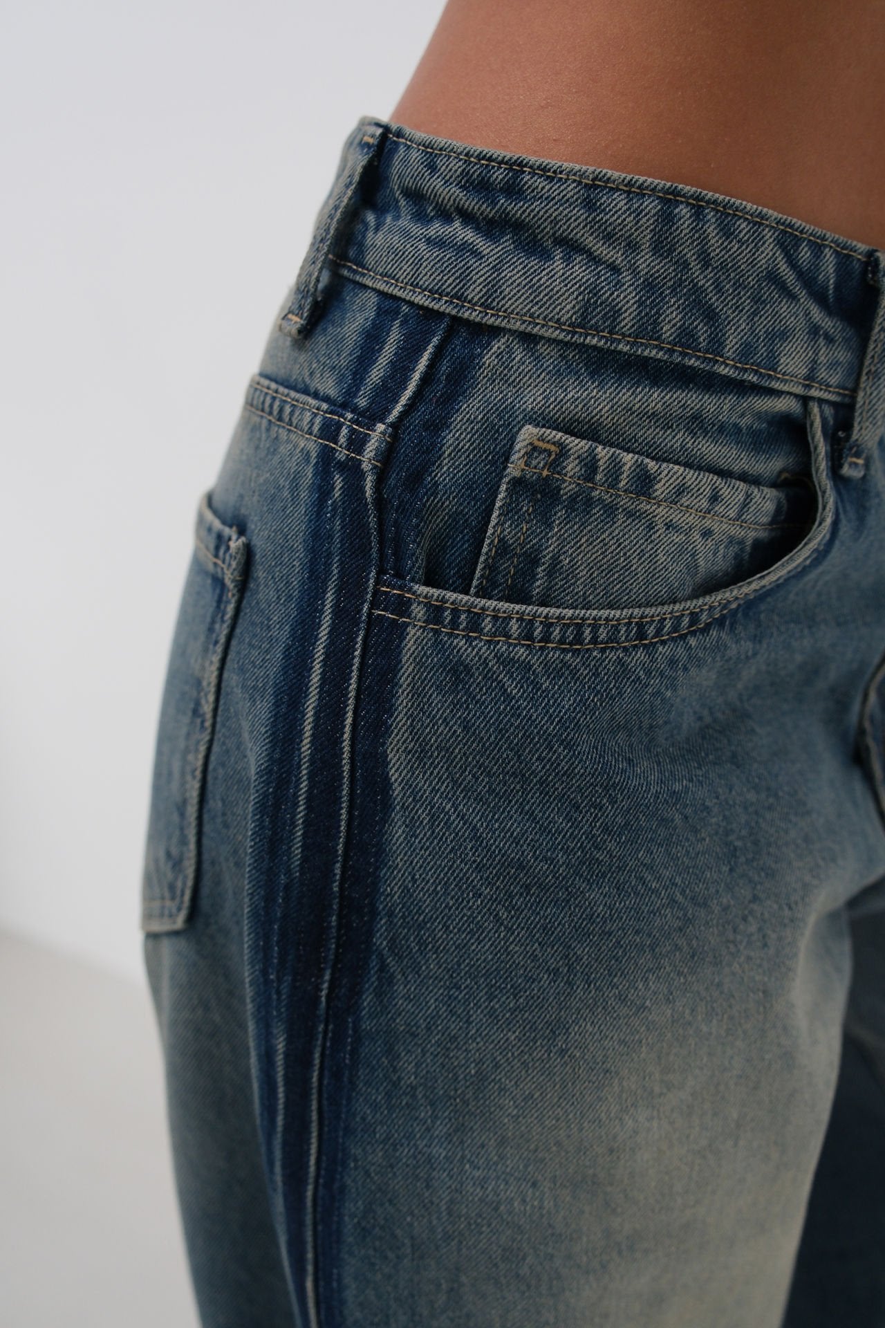 Wide Leg Washed Blue Jeans