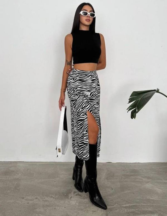 PATTERNED SKIRT