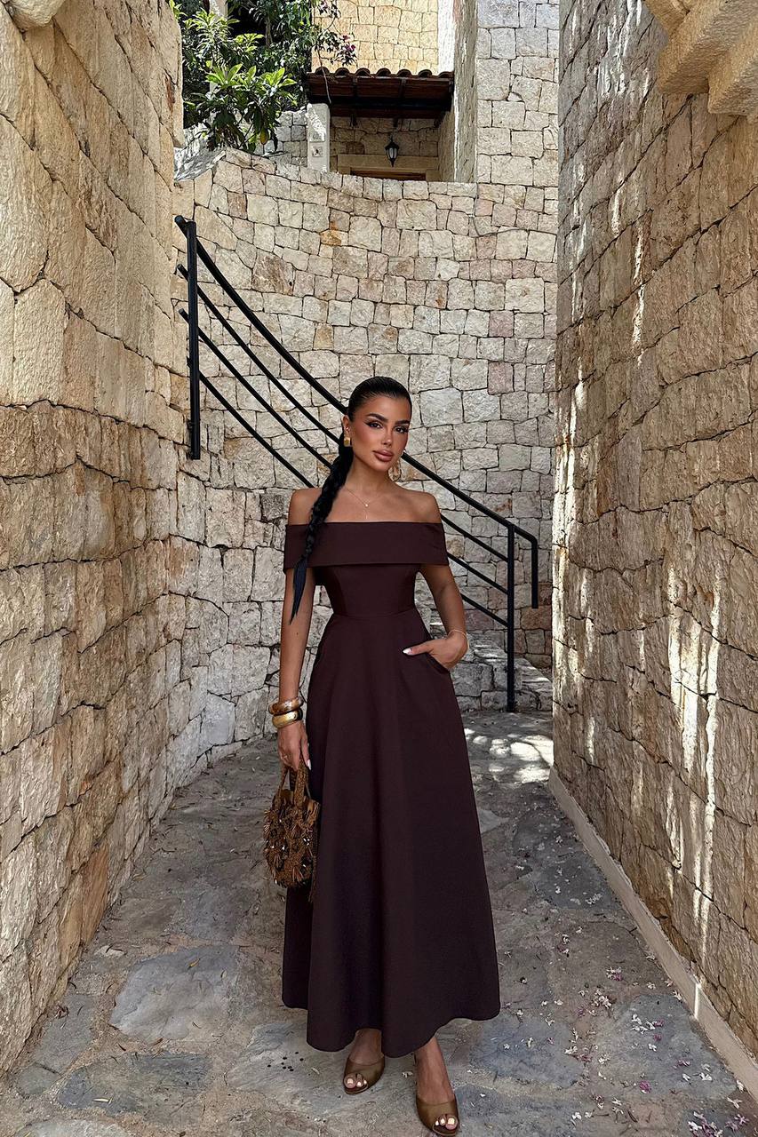 Open shoulder Dress